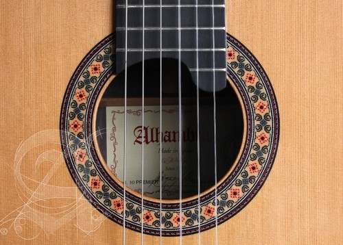 Alhambra 10 Premier - Guitar Classical 4/4 + Case - Made In Spain - Picture 5 of 7