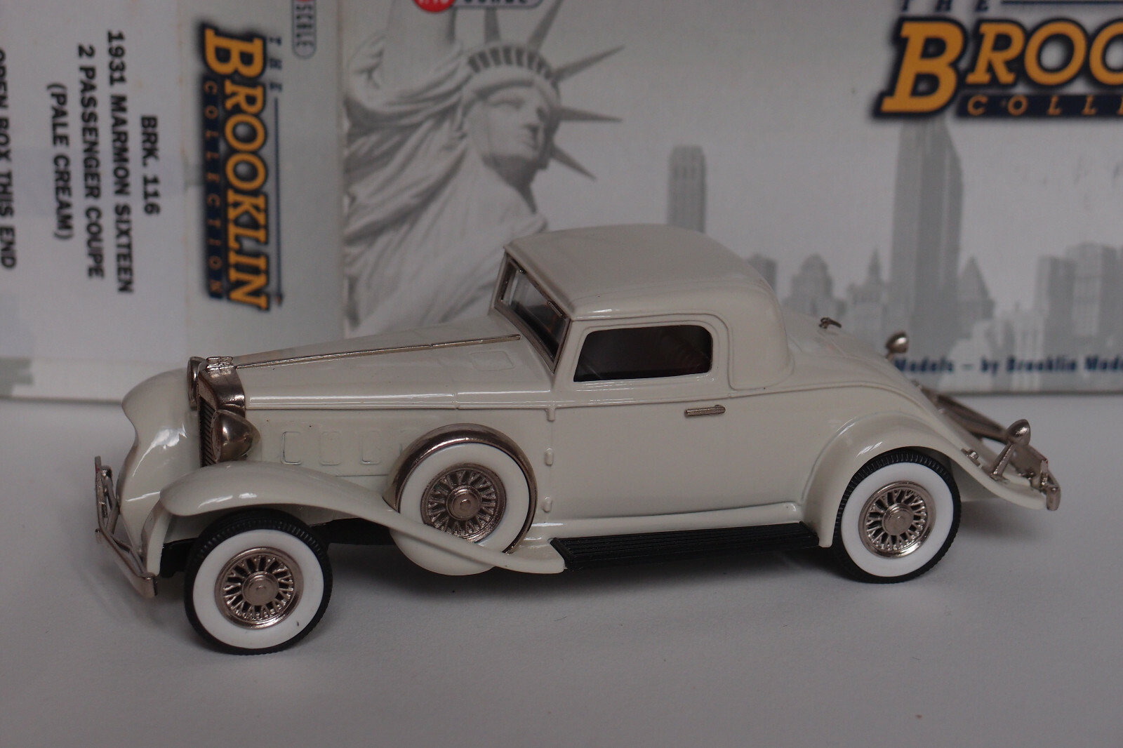 BROOKLIN BRK 116 1931 MARMON SIXTEEN 2 PASSENGER COUPE PALE CREAM 1 43 BROOKLIN BRK 116 1931 MARMON SIXTEEN 2 PASSENGER COUPE PALE CREAM 1 43