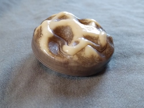 Vintage Big Chunky Mid Century Abstract Plastic Button. - Picture 6 of 12