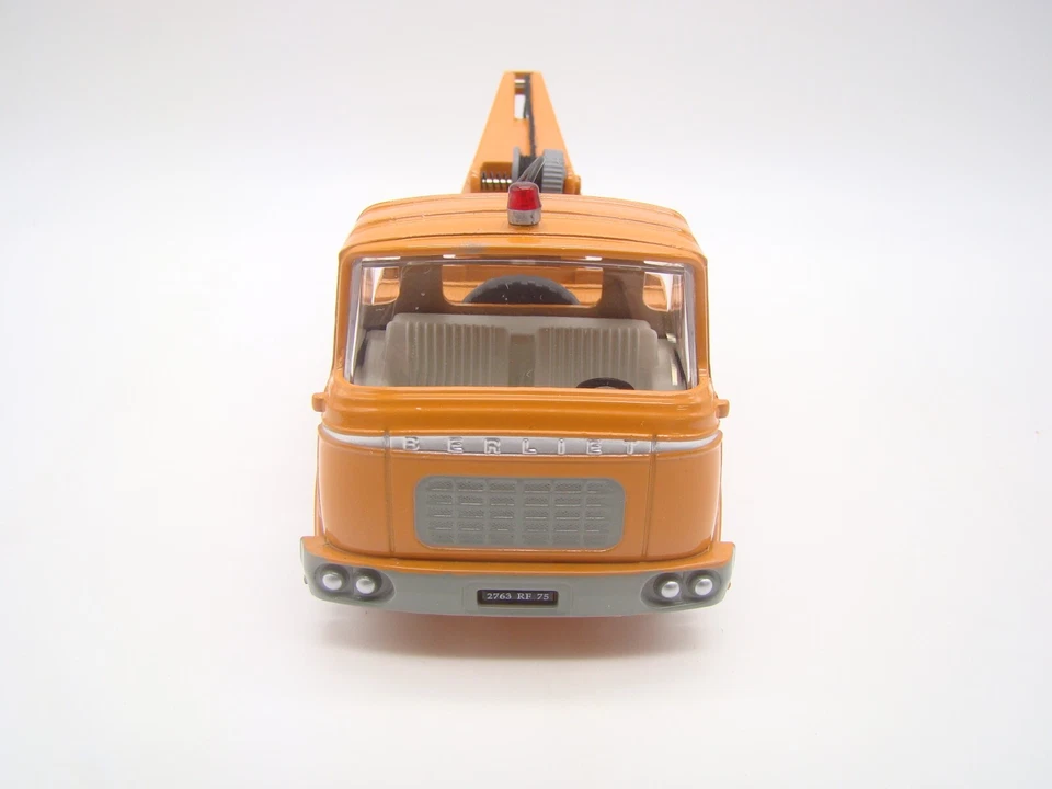 DINKY TOYS - 589A - DEPANNEUSE BERLIET GAK AUTOROUTES - 1/43 - EDITIONS ATLAS #2 - Photo 3/4