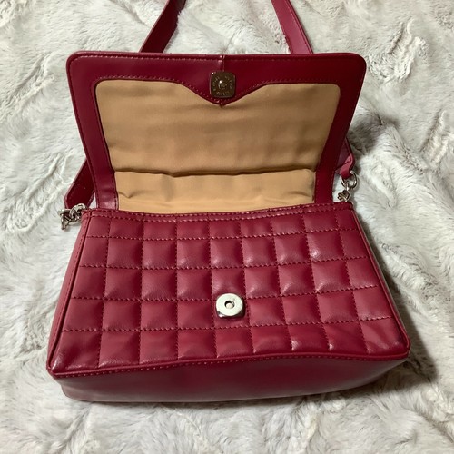 liz claiborne red quilted leather - faux leather purse - Picture 4 of 11