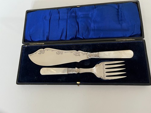 GEFASST VERSILBERT UND PERLMUTT FISCH SERVIERSET (MOP-AO7C) RFM - Bild 2 von 5