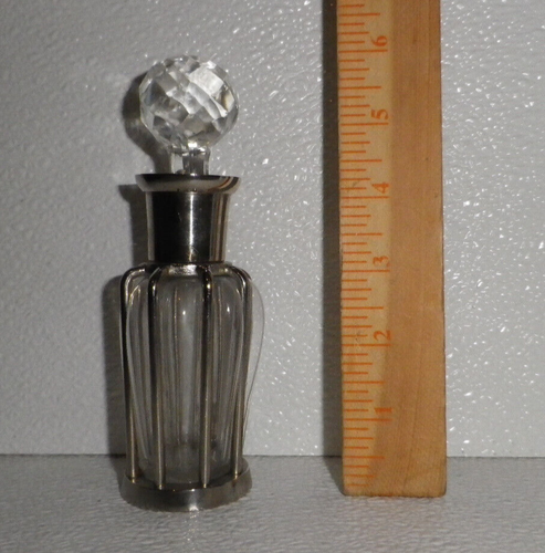 Eingeblasenes Glas Parfüm Flakon ausgefallen facettierter Stopfen Vintage Metall 6" - Bild 2 von 4