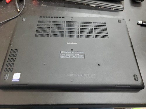 Dell Latitude 5580 i5-7300U 8 GB Ram 500 GB SSD Win 11 PRO 91125-5 - Foto 19 di 20