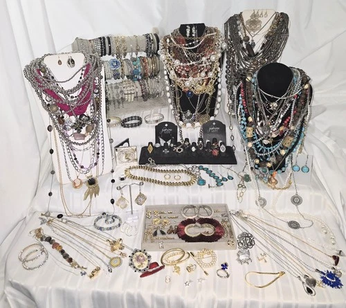 Vintage/Modern All Wear Or Resale Costume Jewelry Lot Weighing 10lbs & 10 Oz