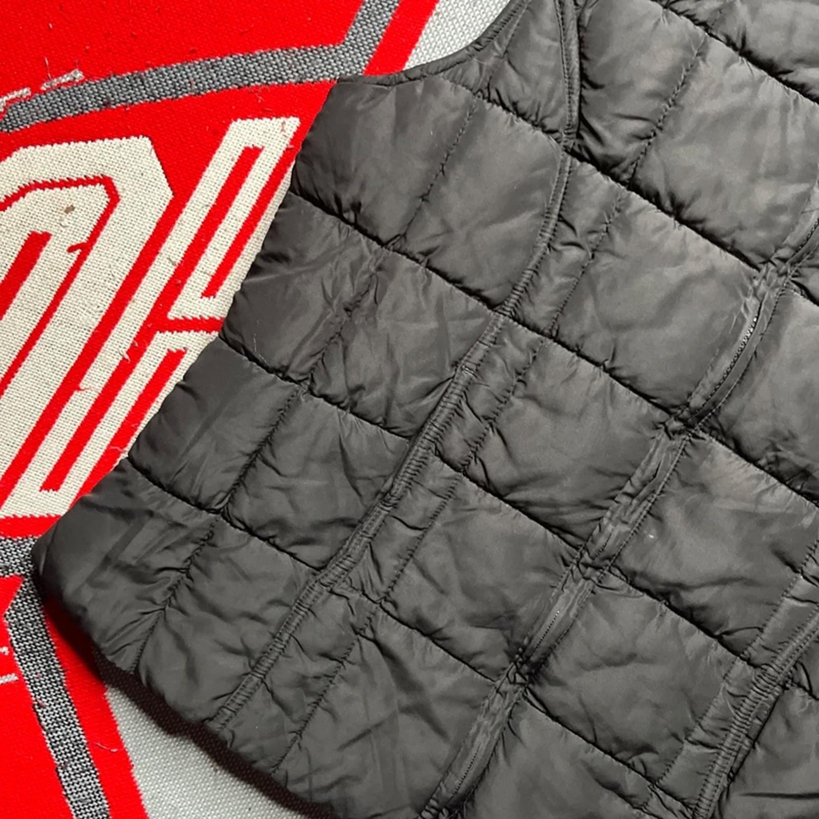 George Men’s Black Basic Puffer Gilet | S image 3