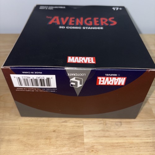 The Avengers 3D Comic Standee Marvel Loot Crate NUOVO sigillato - Foto 3 di 6