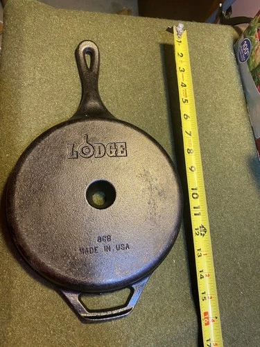 Vintage Lodge Cast Iron Cornbread Skillet USA D2 8CB Wedge Rustic Cabin Southern