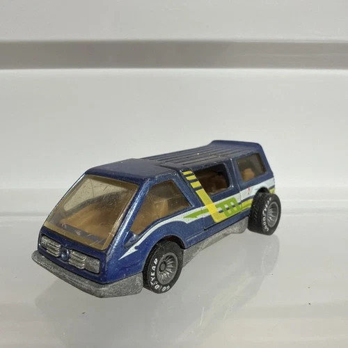 Vintage Hot Wheels Real Riders Dream Van XGW 1983 Blue White Hubs