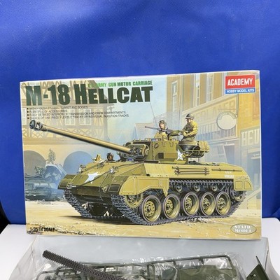 Academy M-18 Hellcat GMC US Modellbausatz Maßstab 1:35 M18 Jagdpanzer 1375
