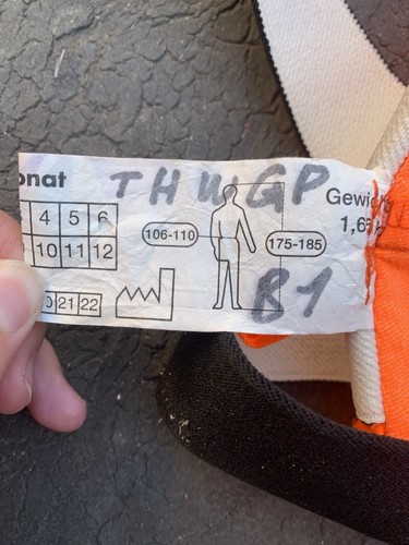 SCHNITTSCHUTZHOSE SCHNITTSCHUTZ HOSE FORSTHOSE FORSTKLEIDUNG FORSTARBEITER GR. M - Bild 3 von 5