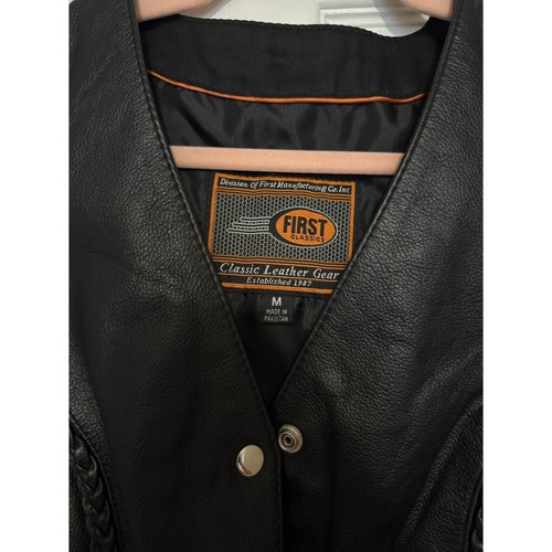 Black Leather Vest with Braided Details - Picture 5 of 13