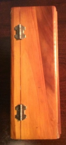 Scatola portagioie in legno da collezione usata 9"x4 3/4"x3 1/2"  - Foto 5 di 12