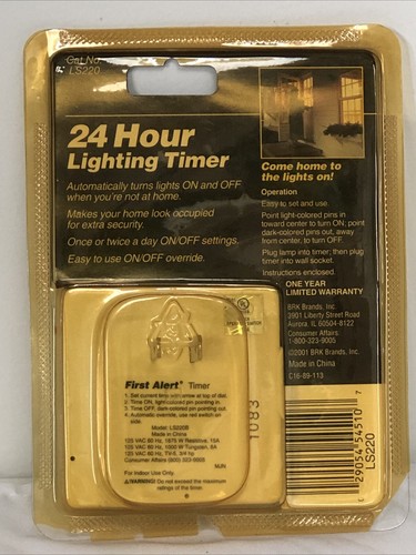 First Alert 24 Hr Light Timer # LS220 Indoor Multiple On/Off Settings New - Picture 2 of 2