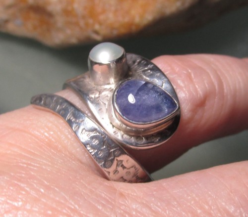 925 silver kyanite & pearl wrap coil ring UK O/US 7-7.25. Gift bag. - Imagen 4 de 4
