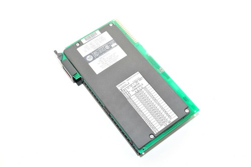 Módulo de salida Allen Bradley 1771-OAD 12-120VAC - 8A Pilot Duty Max - Imagen 2 de 10