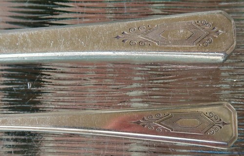 6 Pcs of WM A ROGERS Oneida NUART Flatware Set - Silverplate SPOONS Fork KNIFE - Picture 3 of 4