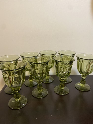 JUEGO DE OCHO COPAS DE AGUA VERDE IMPERIAL OLD WILLIAMSBURG - Imagen 1 de 5