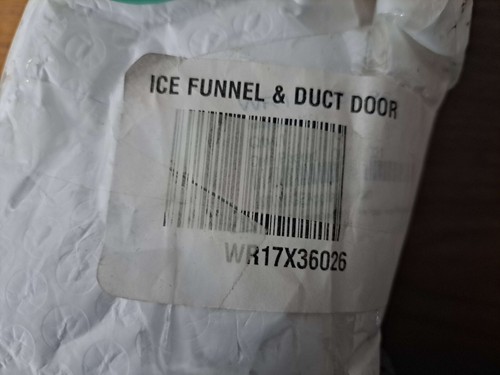 WR17X36026 OEM GE Refrigerator Ice Funnel and Duct Door NEW IN BOX AJ2
