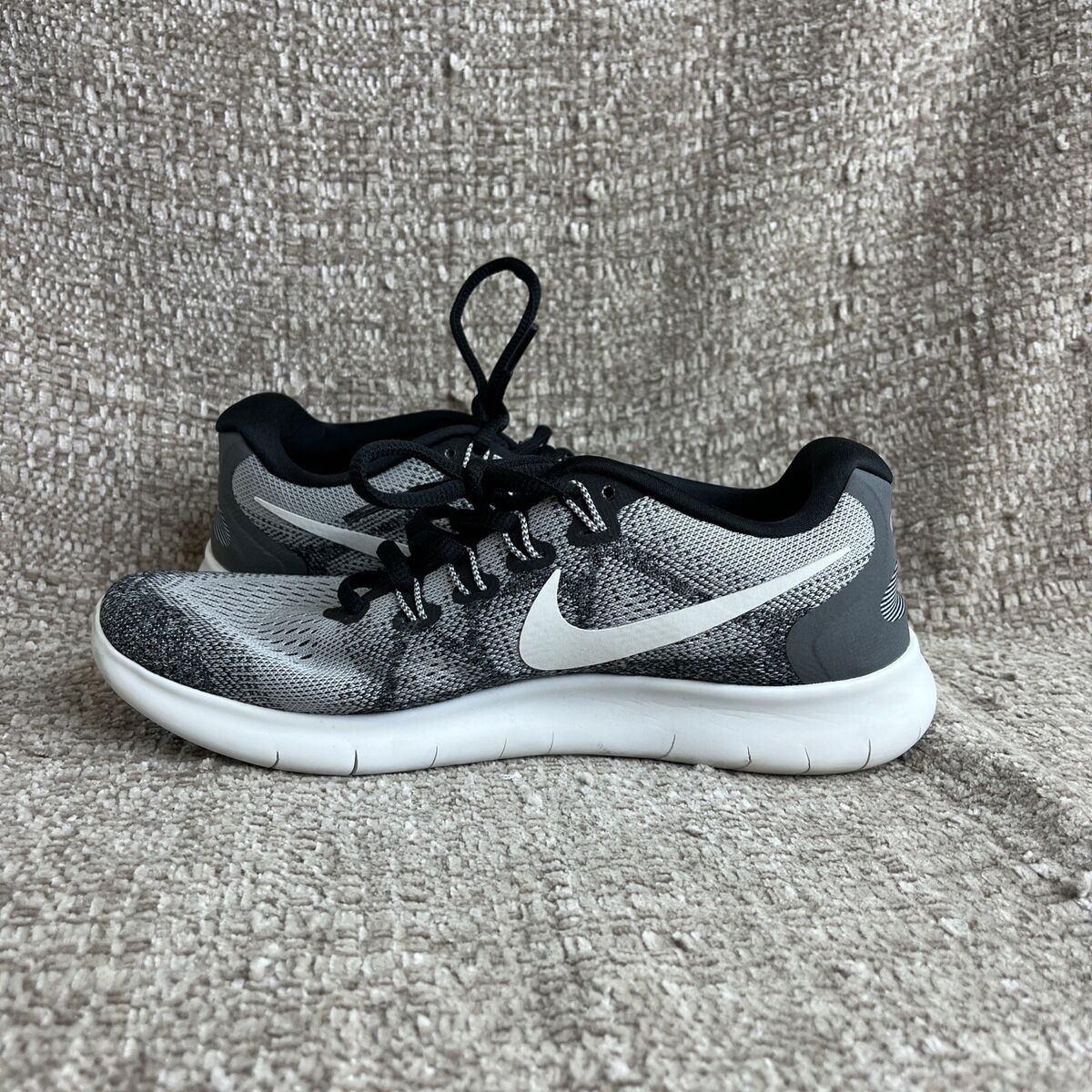 Nike womens free rn 2017 wolf grey hotsell