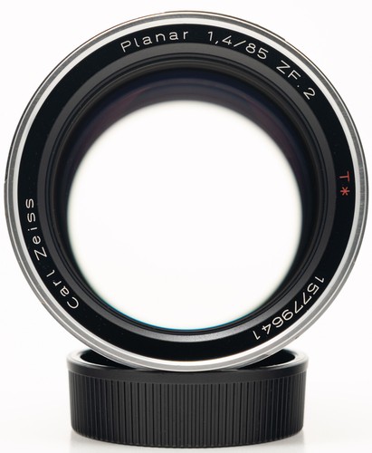 ZEISS Planar 85mm f/1.4 ZF.2 T* for NIKON F-mount MINT TESTED WORKS SEE VIDEO