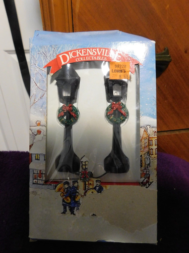 Lemax Dickensvale Collectibles Porcelain Figurines Tree and Lightpoles - Picture 7 of 9