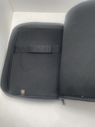 Buxton Laptop Case Cover - Picture 4 of 10