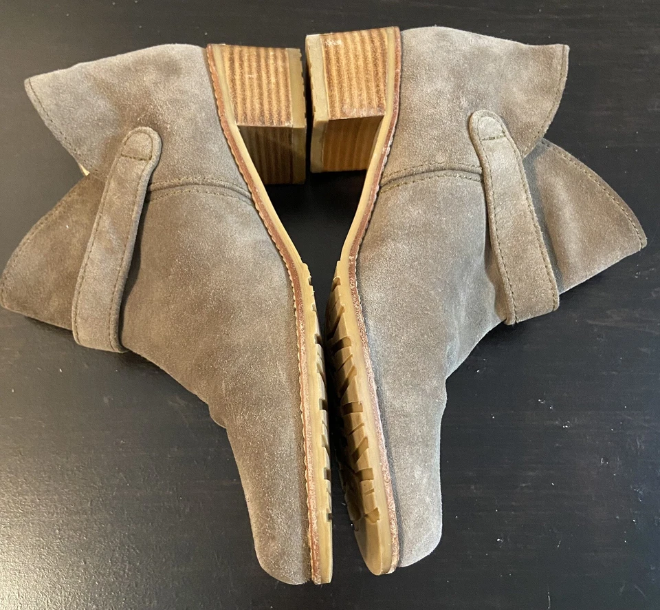 Stuart Weitzman Dude Tan Beige Suede Buckle Ankle Bootie Slip On Sz 7M Mint - Image 3 of 4