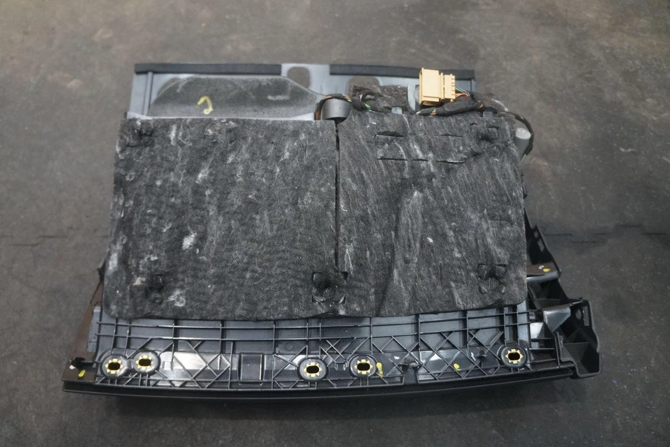 Guantera compartimento tablero bolsa de seguridad negra 4G1880302A 6 PS OEM Audi S7 2013-15 Foto 3 de 4