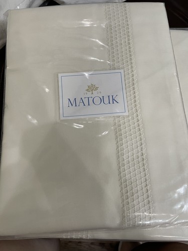 $785 Matouk Italy NWT 1pc Queen Flat Sheet 600TC Sateen Lace Ivory Olivia - Afbeelding 1 van 6