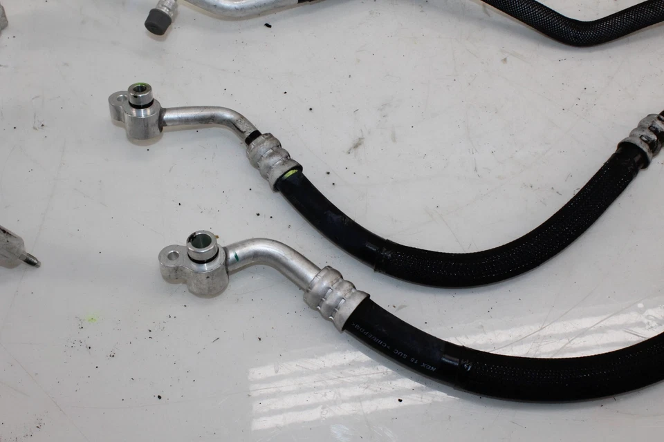 Juego de mangueras de línea de aire acondicionado Fiat 124 Spider 2017-2019 OEM Foto 4 de 4