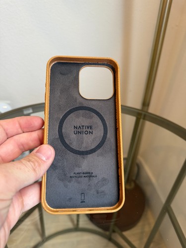Native Union (Re)Classic Case for iPhone 15 Pro Max in Kraft - Zdjęcie 6 z 6