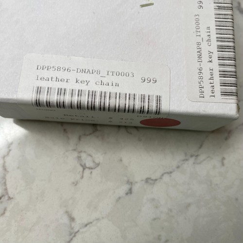 Versace Llavero de Almacenamiento de Cartón Blanco Caja Vacía - L 5.7" x W 4.2" x H 1.5" - Imagen 4 de 12