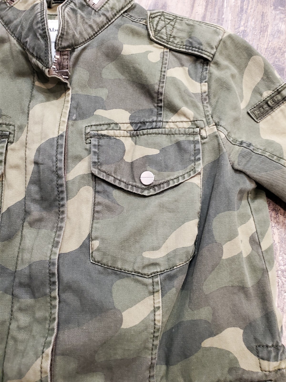 abercrombie and fitch camo jacket