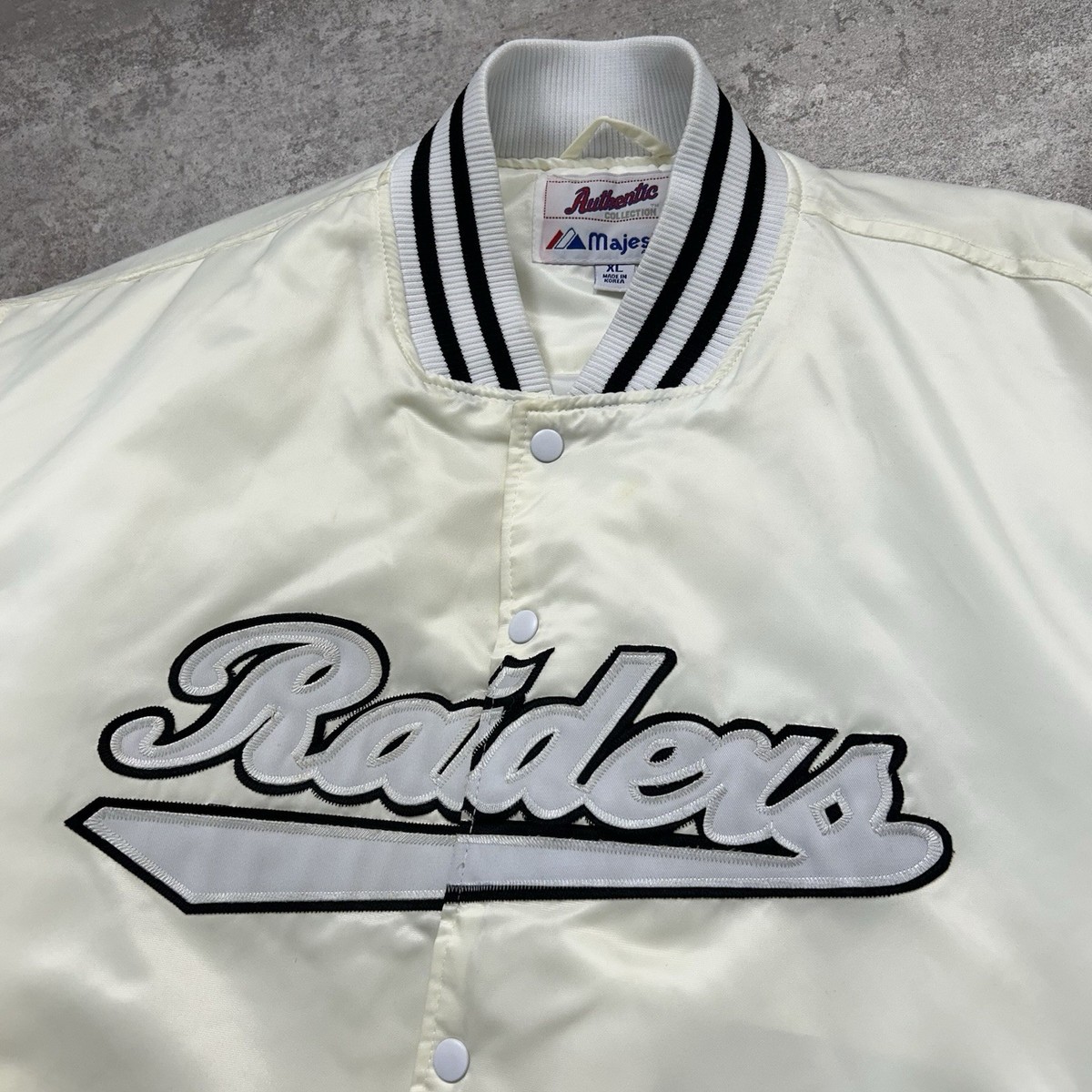 RARE VTG 00s NFL OAKLAND RAIDERS MAJESTIC SATIN BOMBER JACKET SIZE