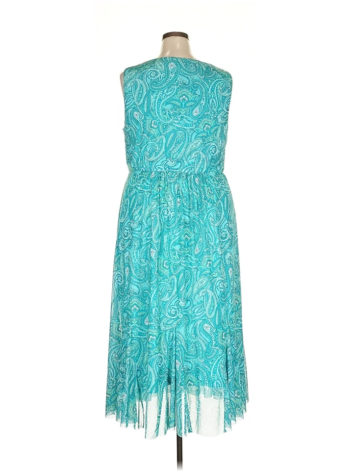 Isaac Mizrahi ¡EN VIVO! Vestido de cóctel verde para mujer 2X Plus Foto 2 de 4