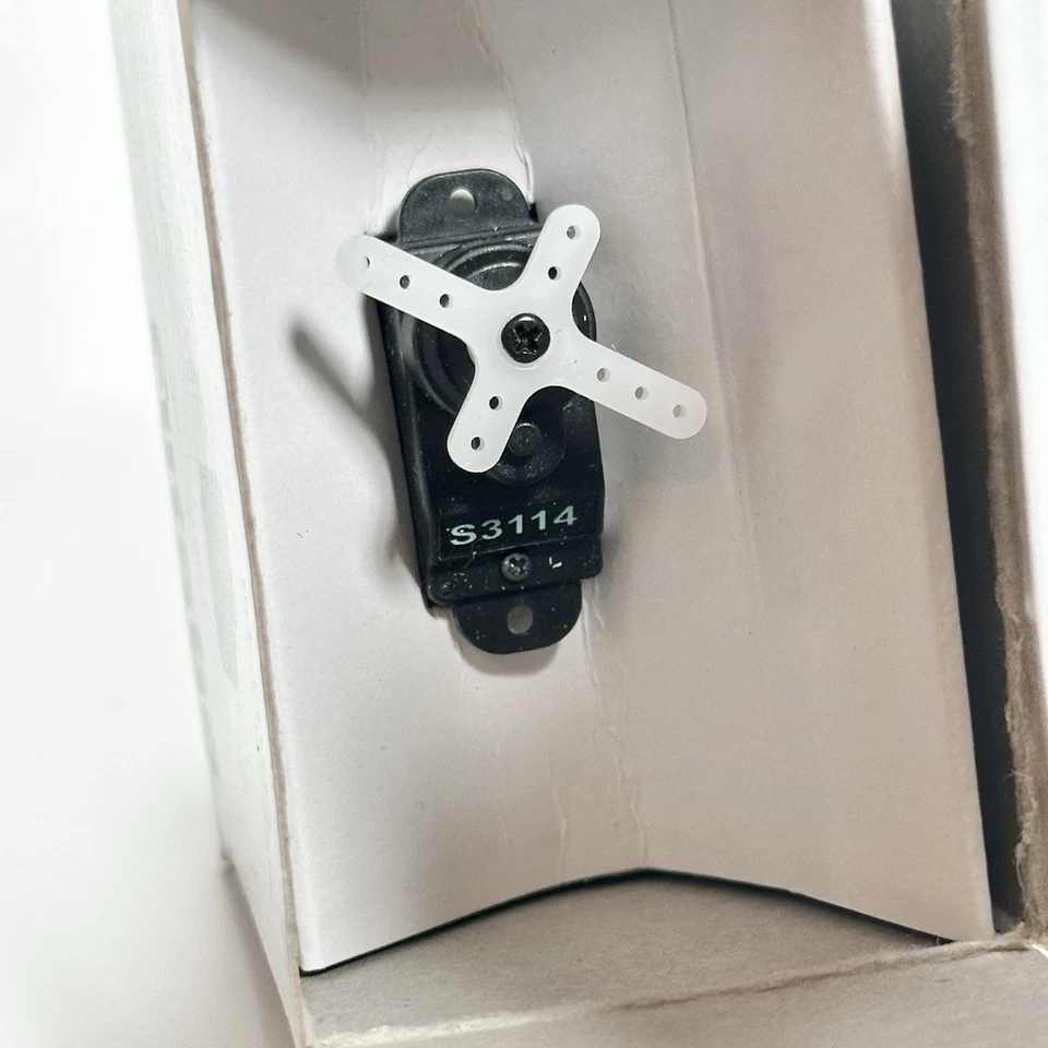 Futaba S3114 3114 RC Remote Control Airplane Helicopter Micro High-Torque Servo - Image 3 of 3