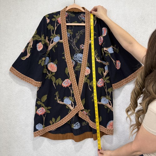 Chaqueta Tolani Mujer M/L Azul Bordado Kimono Floral Boho Frente Abierto Fluido - Imagen 2 de 8