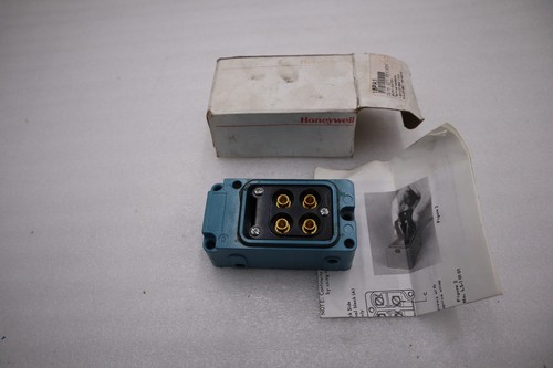 NEW OPEN BOX Honeywell 18PA1 Micro Switch Terminal Block STK H915A - Picture 2 of 4