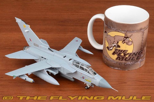 Hobby Master 1:72 Tornado GR.Mk 4 RAF No.31 Sqn ZA542 - Picture 4 of 8
