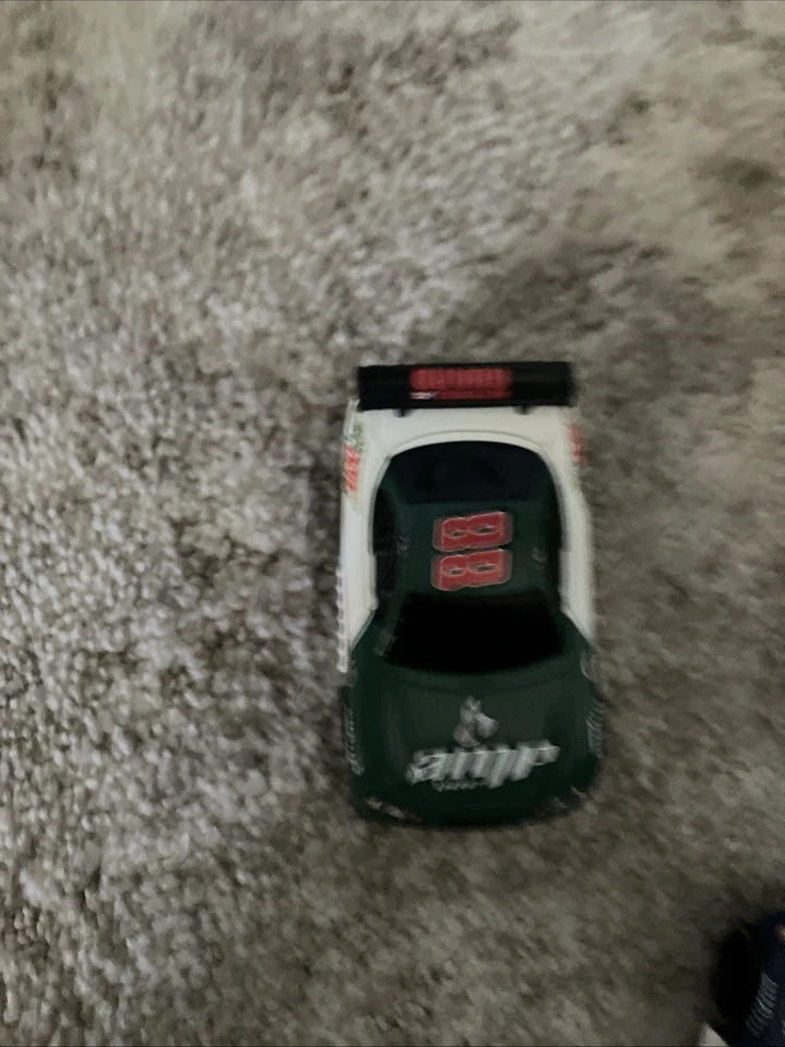 Dale Earnhardt Jr #88 NASCAR 3 en 1 juego de carreras 2009 usado RARO FALTAN 6 PIEZAS Foto 4 de 4