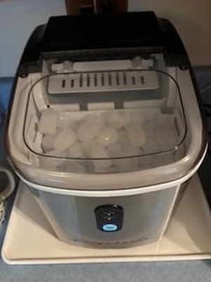 Macchina Per Ghiaccio A Pellet Portatile Frigidaire EFIC120 - 26 Lbs/giorno - Acciaio Nero - Foto 1