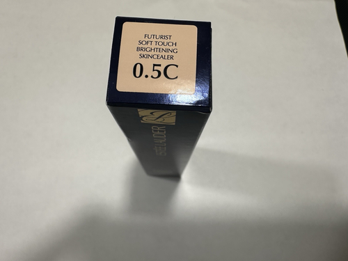 NIB Estee Lauder - Futurist Soft Touch Brightening Skin concealer 0.5C -0.2 Oz - Picture 3 of 4