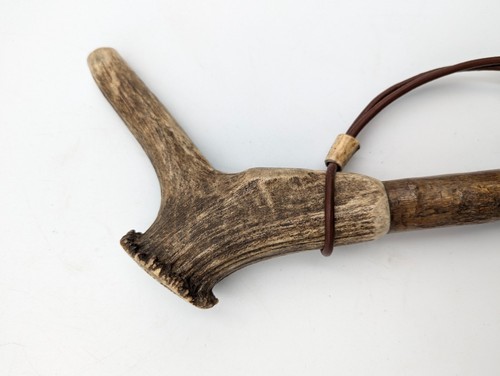 32" Deer Antler & Fly Fishing Inlay Thumb Stick Walking Stick Hazel/Ash Branch - Picture 7 of 10