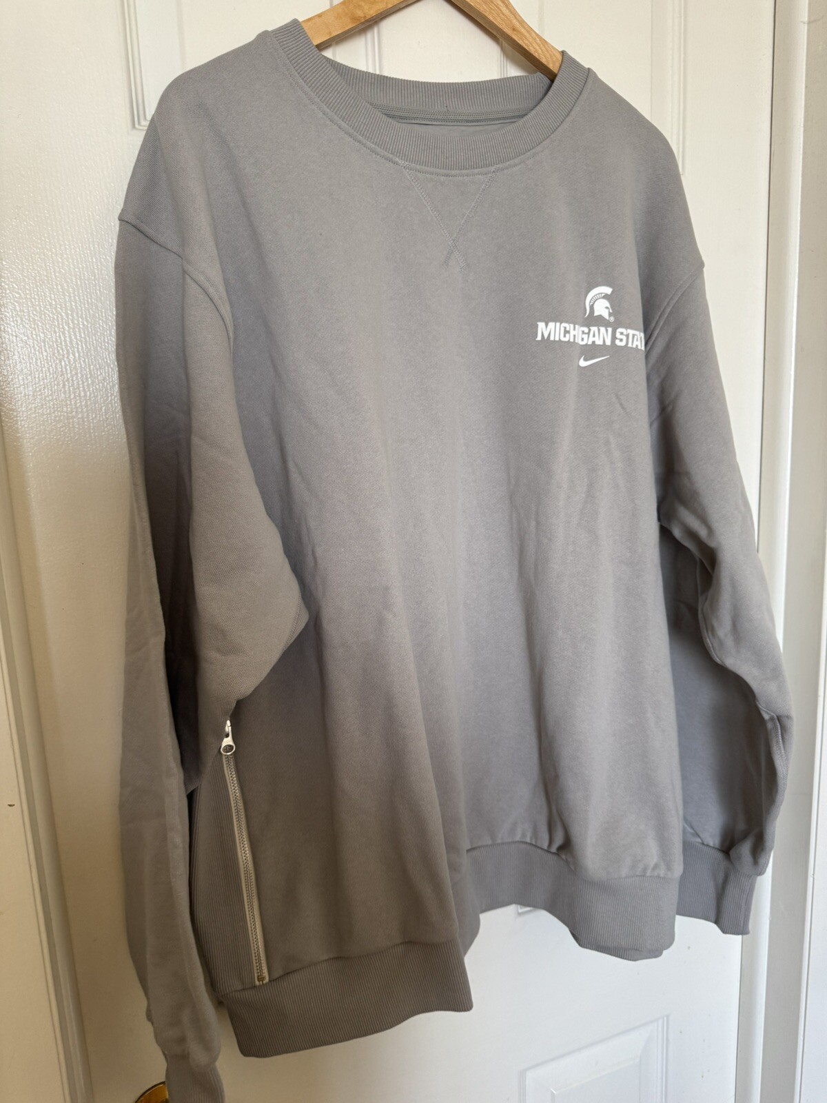 Picture 4 of 12