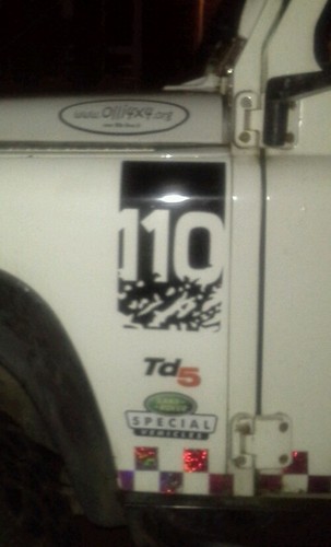 Land rover defender adventure plus, Hue 166, stickers 88, 90, 100, 110, 127, 130