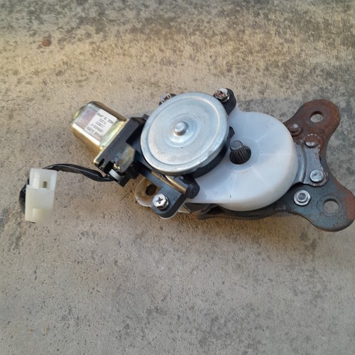 05-06 Infiniti G35 FRONT LEFT Driver Seat Adjust Motor OEM 87449-AL65A - Picture 6 of 8