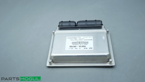 11-13 Hyundai Equus Air Suspension Computer Control Module 95610-3N700 Oem - Picture 1 of 5