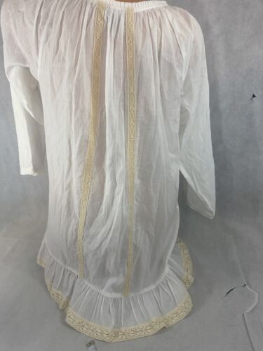 J Peterman Womens Tunic Top Shirt Blouse Small Embroidered Artsy Linen Cotton - Picture 3 of 11