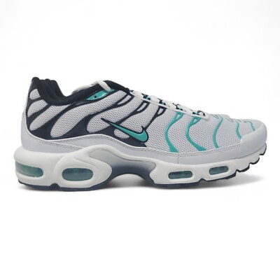 Nike Air Max Plus Running Shoes Men's Size 9 White/Hyper Jade 604133-148 Defect